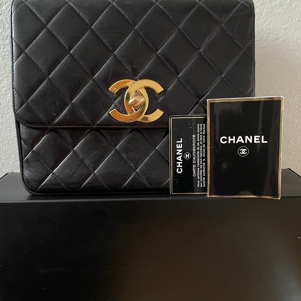 ❌SOLD❌ Vintage Chanel XL Coco Turnlock Jumbo Square w 24K GHW ❤️❤️❤️ - Picture 8 of 10